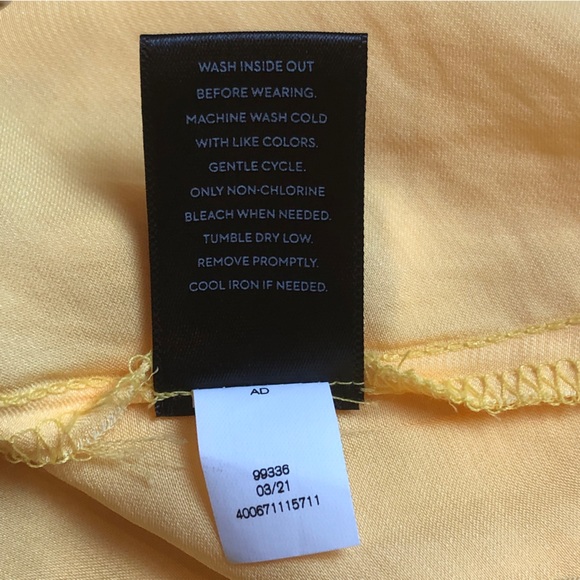 Simply Vera Wane Top Women Tunic Sheer Soft Yellow Round Neck 7 Buttons sz XL - Picture 4 of 11